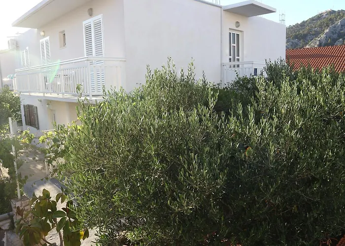 Loncarevic Hvar Town