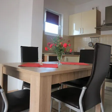 Loncarevic * Хвар