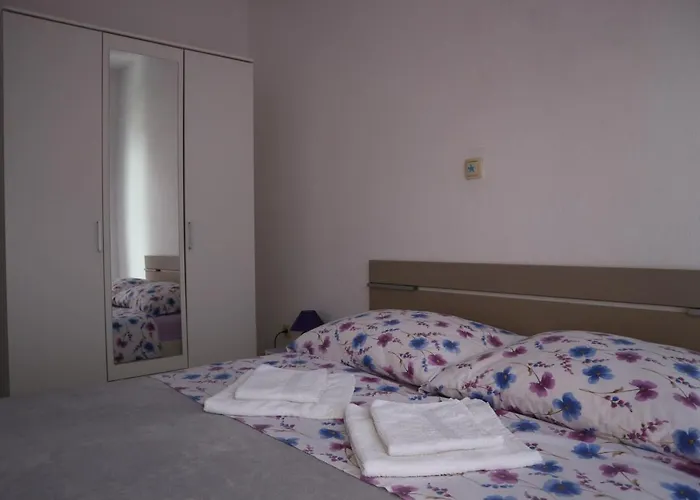 Loncarevic Apartment Hvar Town